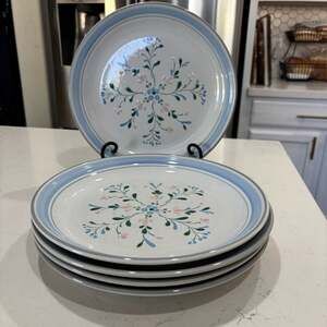 Set of 5 Fascino Japan Hand Decorated Stoneware Dinner Plates Blue Floral Patter
